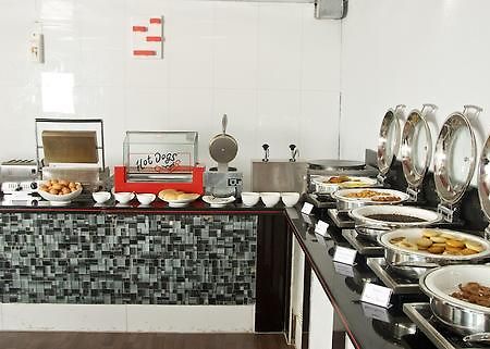Altamira Village Htl Каракас Екстериор снимка